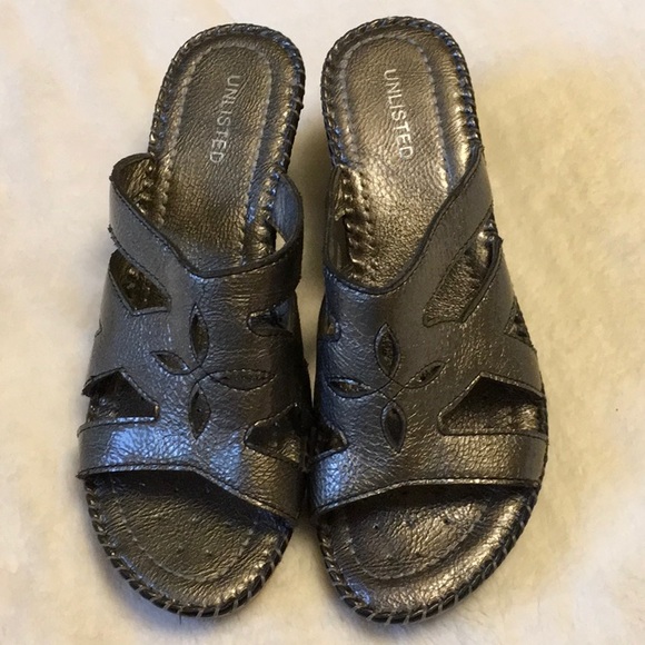 Unlisted wedge sandal. - Picture 5 of 6